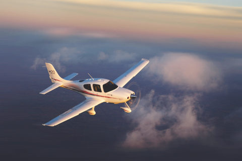 Cirrus SR-20: Bodenkollision in Schlechtwetter