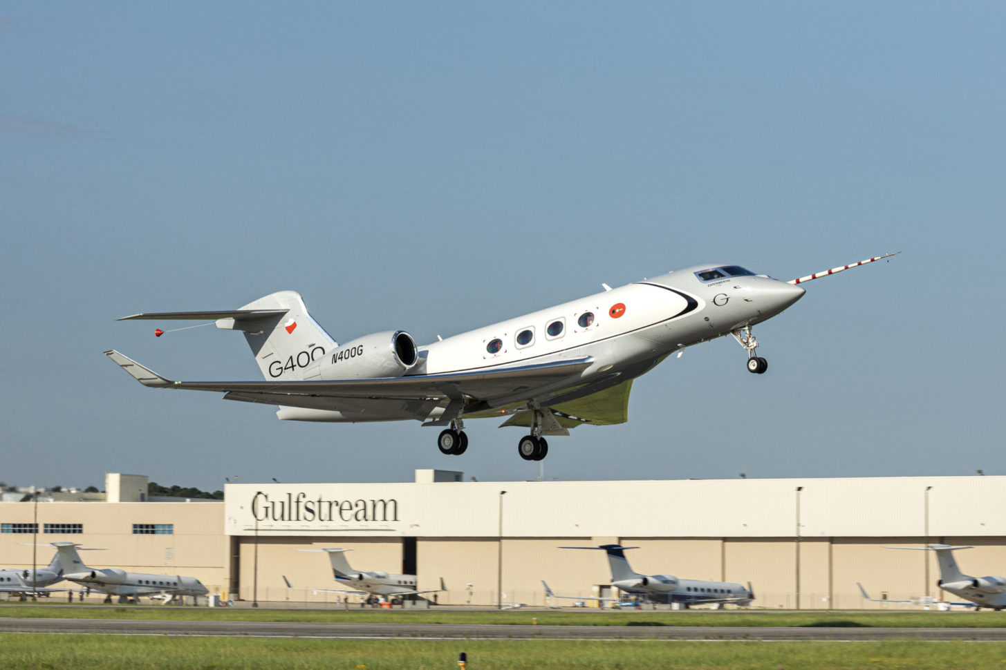 Die G400 von Gulfstream ist zu ihrem ersten Flug abgehoben.