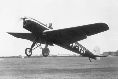 Die afrikanische Heinkel He 64C wurde mit speziellen Hochauftriebshilfen nachgerüstet, die extrem kurze Start- und Landestrecken sowie niedrige Fluggeschwindigkeiten ermöglichten.